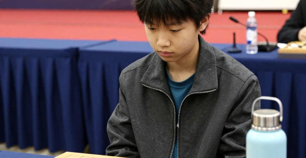 ChessBase Magazine #225: 27 ván ngắn từ Praha và cuộc đua lý thuyết khai cuộc