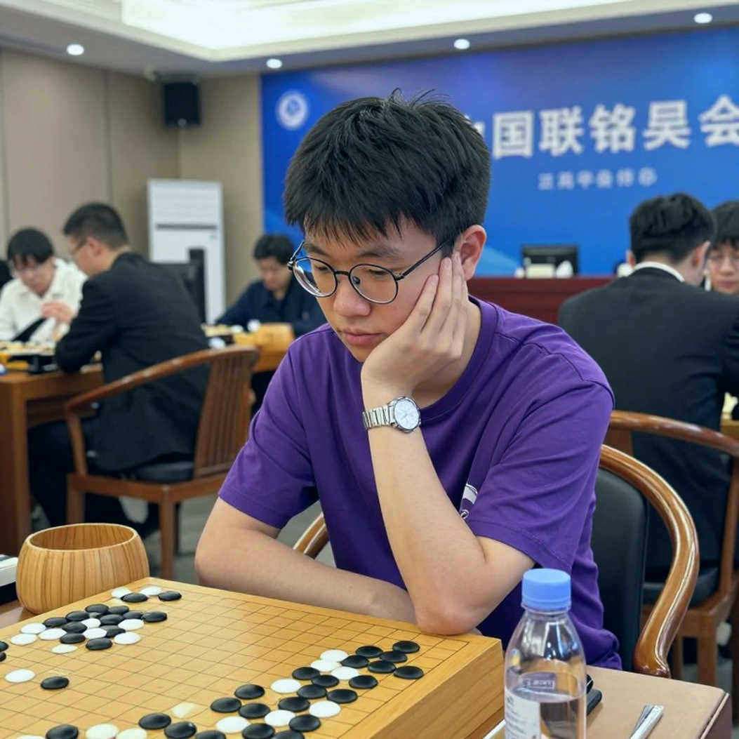 ChessBase Magazine #225: 27 ván ngắn từ Praha và cuộc đua lý thuyết khai cuộc ChessBase Magazine #225: 27 ván ngắn từ Praha và cuộc đua lý thuyết khai cuộc