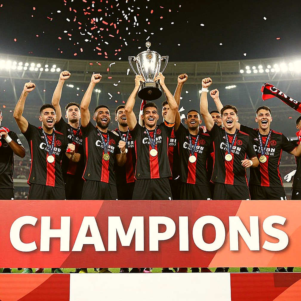 Đông Nai FC tiếp Hà Nội Police: Công Phượng, nhịp trống lạc và giới hạn của một niềm tin Đông Nai FC tiếp Hà Nội Police: Công Phượng, nhịp trống lạc và giới hạn của một niềm tin