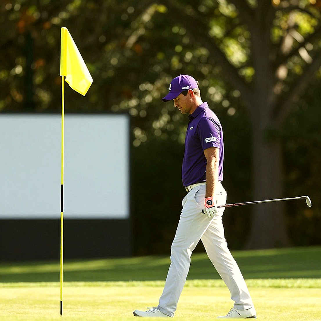 Sân golf vắng khán giả: Khi dữ liệu lên tiếng về cú putt 3 mét Sân golf vắng khán giả: Khi dữ liệu lên tiếng về cú putt 3 mét