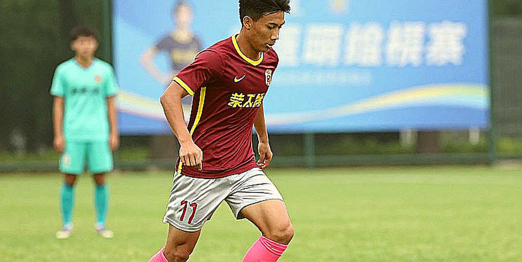 Nam Định đè bẹp HAGL 4-0, Ezequiel tỏa sáng sớm tại sân nhà Nam Định đè bẹp HAGL 4-0, Ezequiel tỏa sáng sớm tại sân nhà