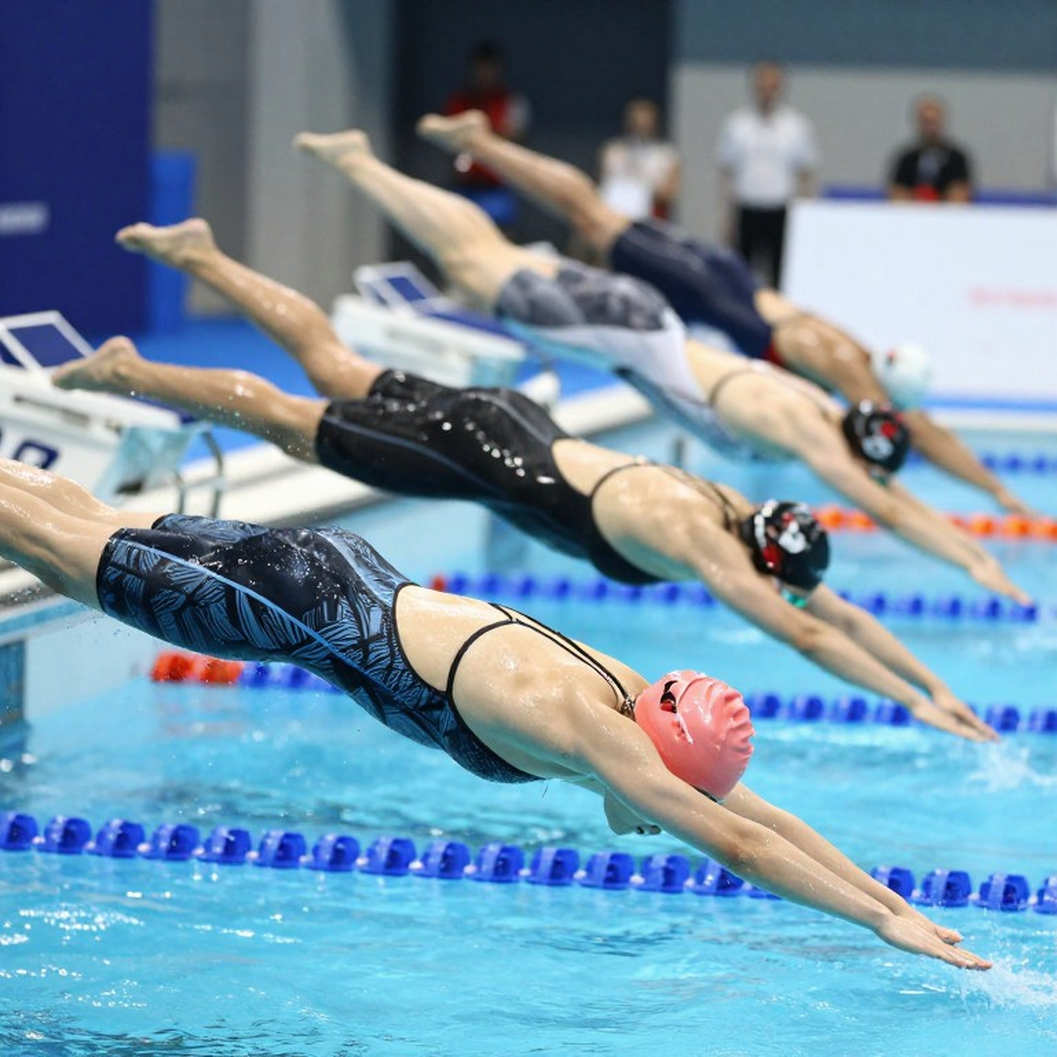 Swimnerd 10 năm: Bức tường LED 40.000 USD và phần chi phí chưa niêm yết Swimnerd 10 năm: Bức tường LED 40.000 USD và phần chi phí chưa niêm yết