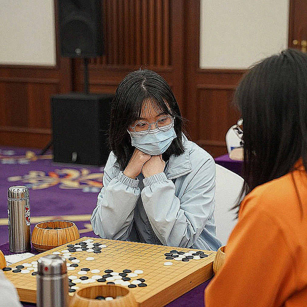 Gukesh ngồi bàn số 4 tại Olympiad cờ vua: một nước đi chiến thuật bị đọc thành cú sốc