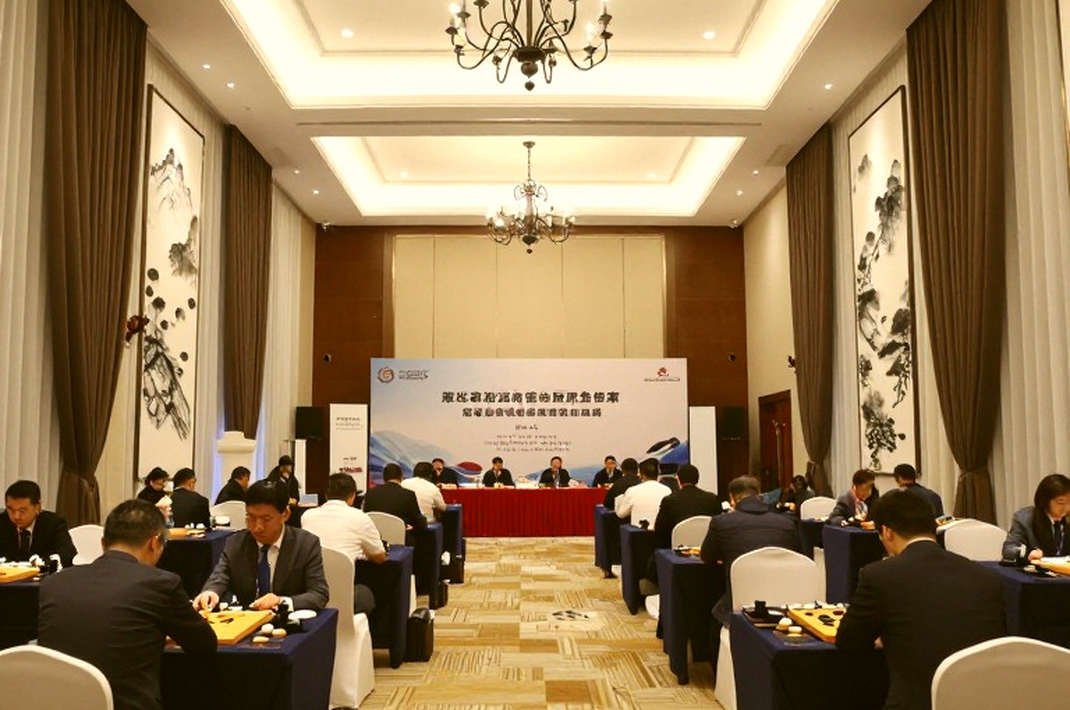 Kỳ thủ trở lại: Carlsen và bản giao hưởng tháng Chín của Global Chess League